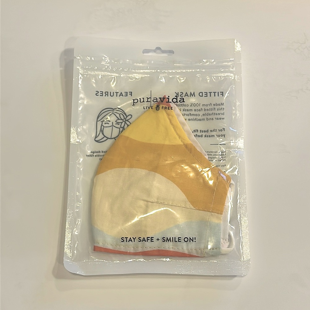 Pura Vida Face Mask